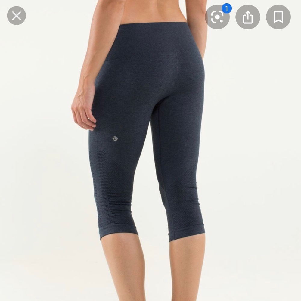 Lululemon seamless in the flow crop runched sz 2